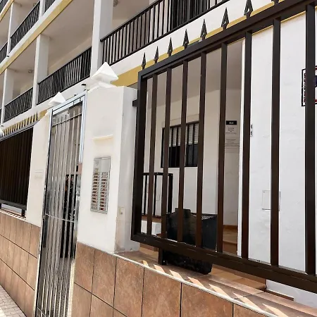 3 Minute Walk To The Διαμέρισμα *