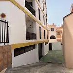 3 Minute Walk To The *