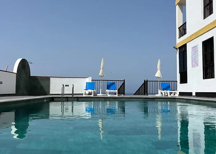 3 Minute Walk To The Apartamento Puerto de Santiago (Tenerife)